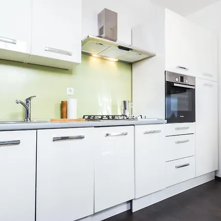 Aloise Apartment In Old Town Center