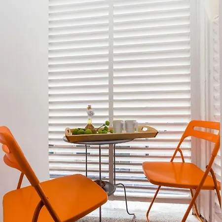 Aloise Apartment In Old Town Center 4*