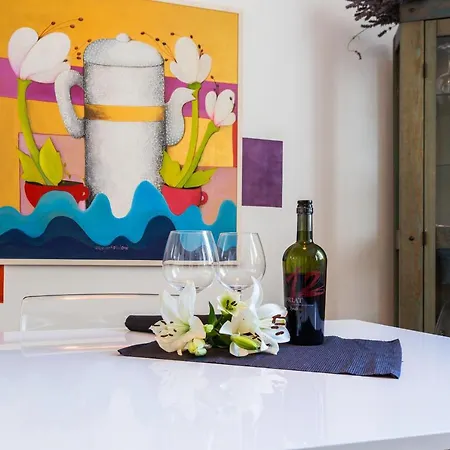 Aloise Apartment In Old Town Center